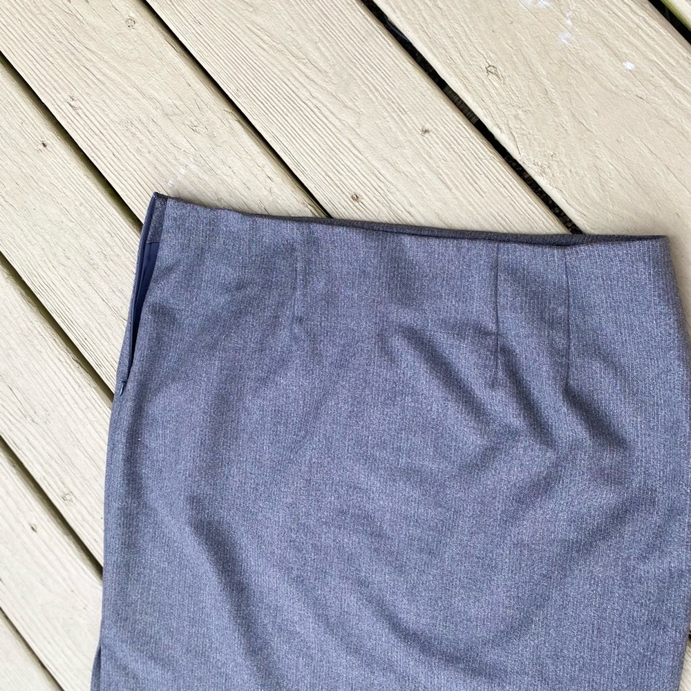 NWOT Garfield & Marks - Gray thin pinstripe white midi skirt w/zipper, Size: 12 - Picture 4 of 6